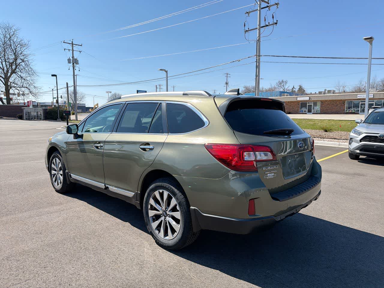 Thumbnail: 2017 Subaru Outback - 11