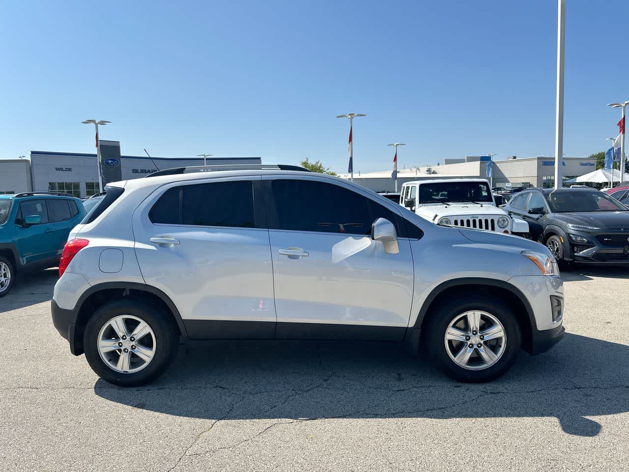 Thumbnail: 2016 Chevrolet Trax - 14