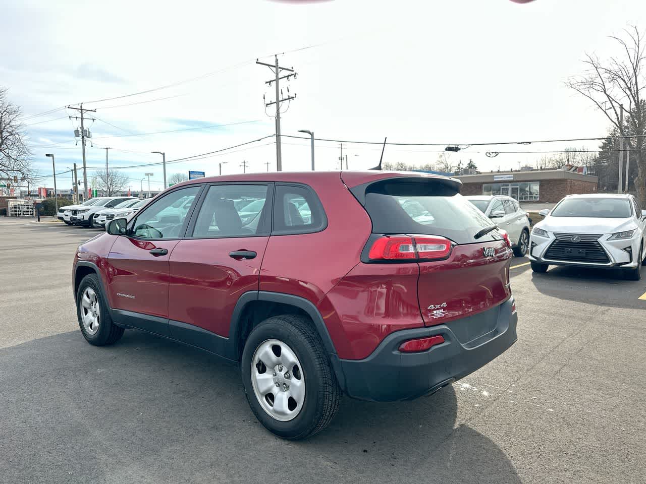 Thumbnail: 2017 Jeep Cherokee - 11