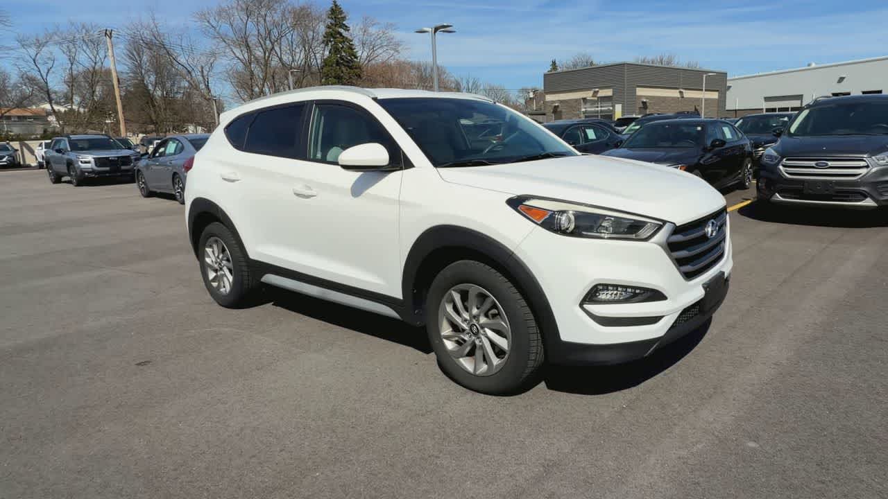 Thumbnail: 2017 Hyundai Tucson - 2