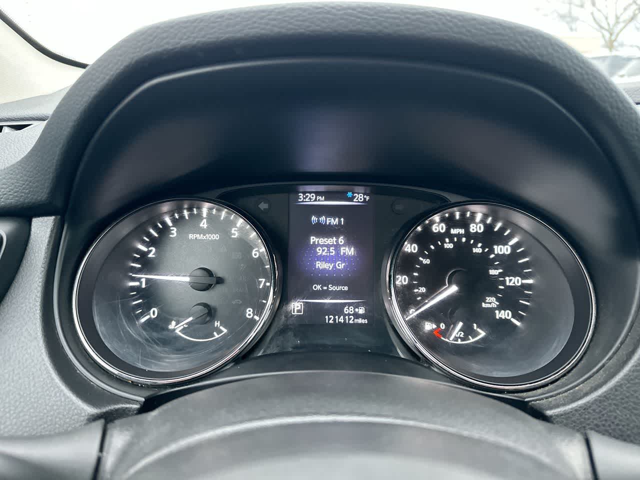 Thumbnail: 2017 Nissan Rogue Sport - 34