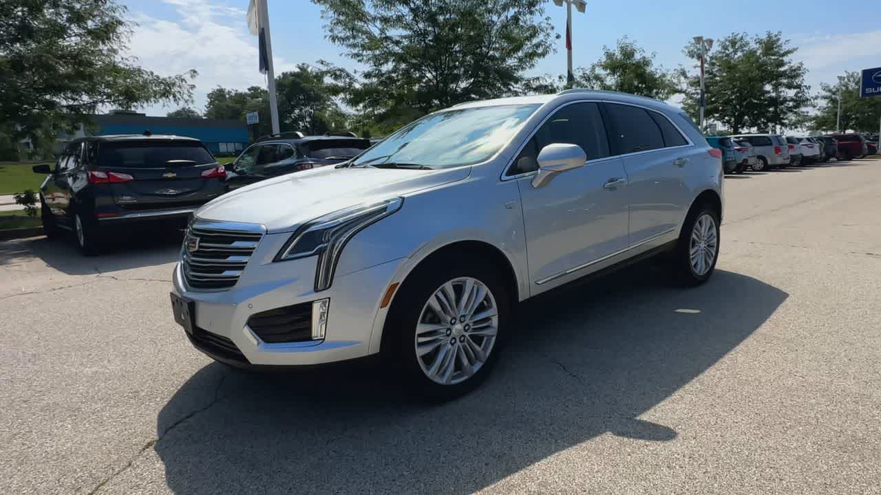 2019 Cadillac XT5 Premium Luxury photo 2