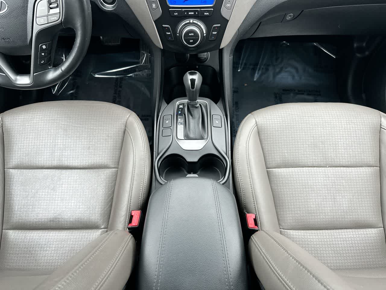 Thumbnail: 2016 Hyundai Santa Fe - 30