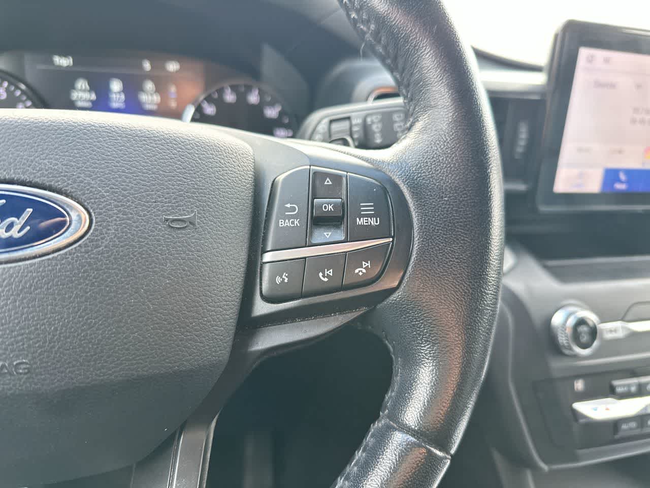 Thumbnail: 2020 Ford Explorer - 30