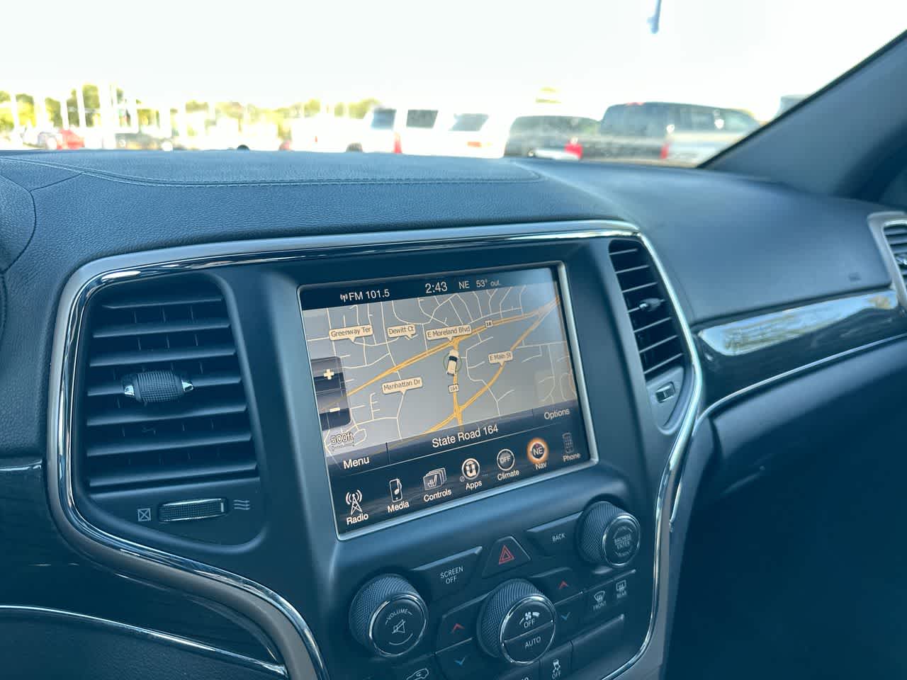 Thumbnail: 2015 Jeep Grand Cherokee - 32