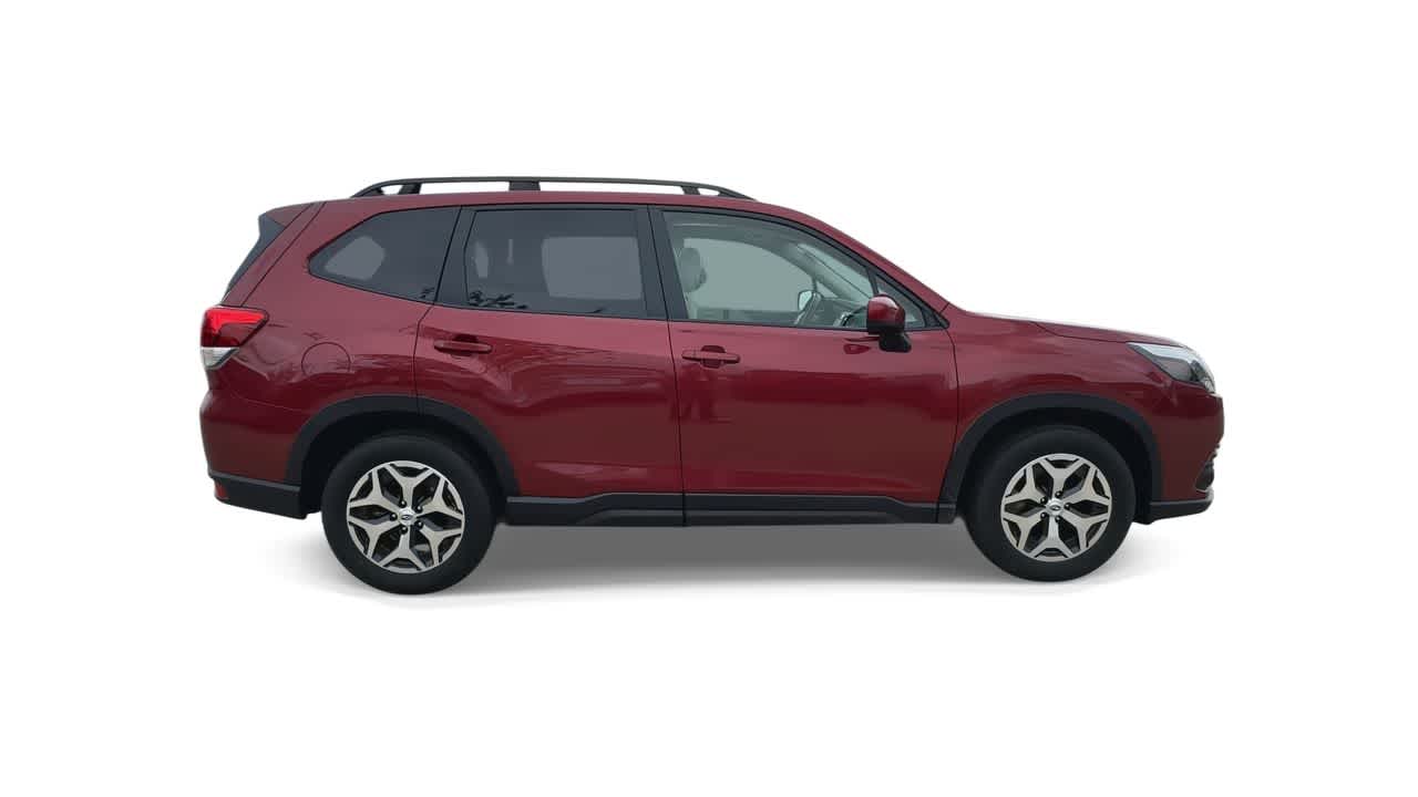 2022 Subaru Forester Premium 9