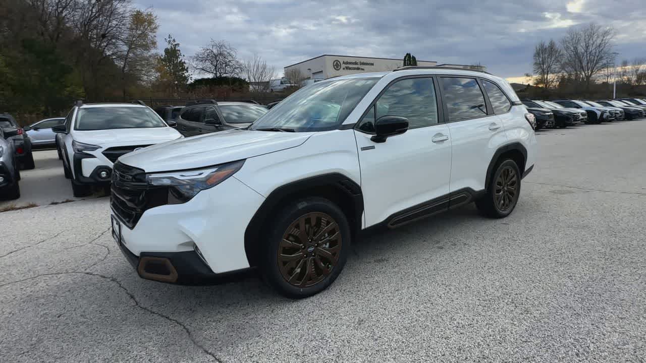 2025 Subaru Forester Sport photo 3