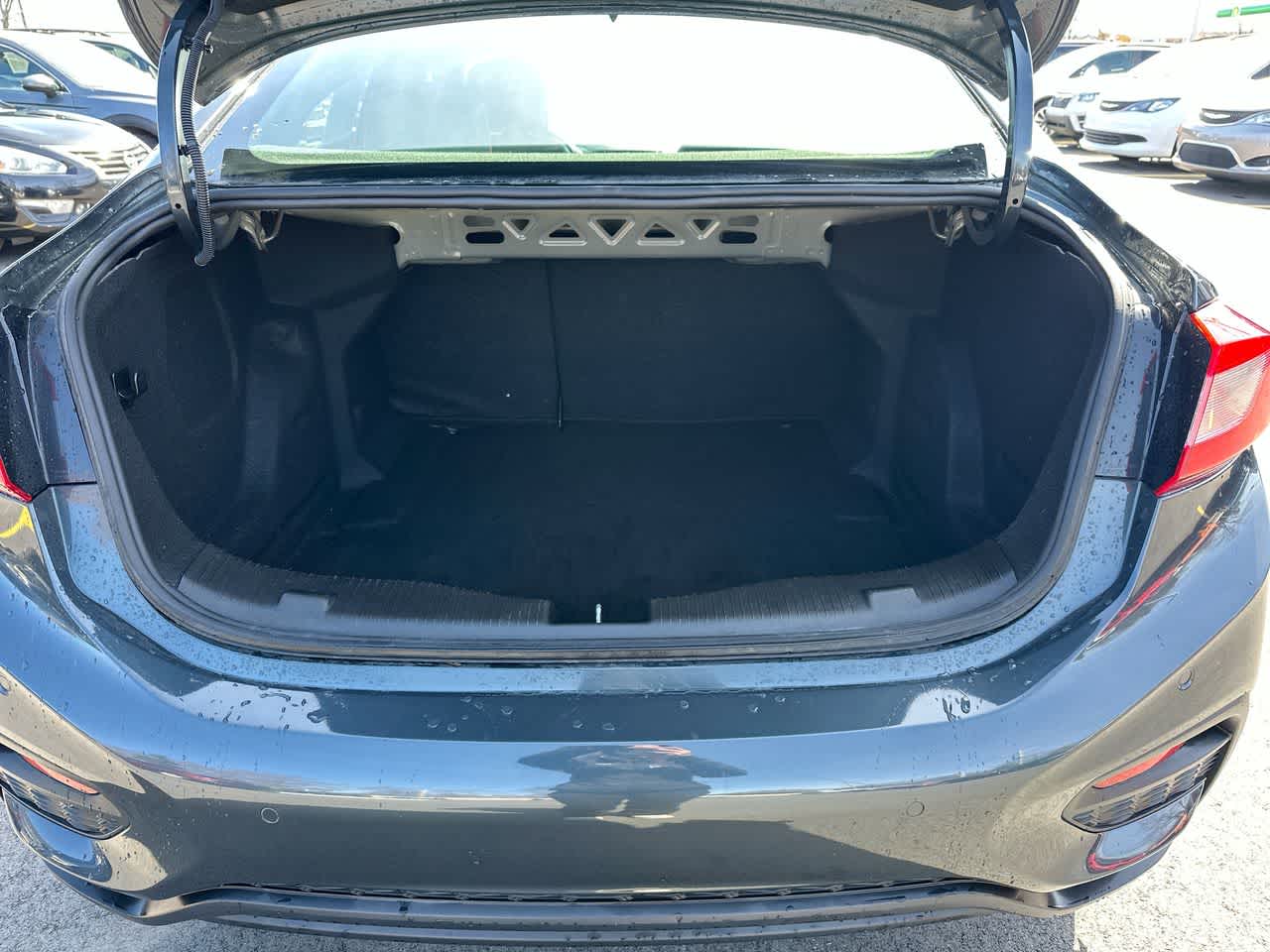 Thumbnail: 2018 Chevrolet Cruze - 36