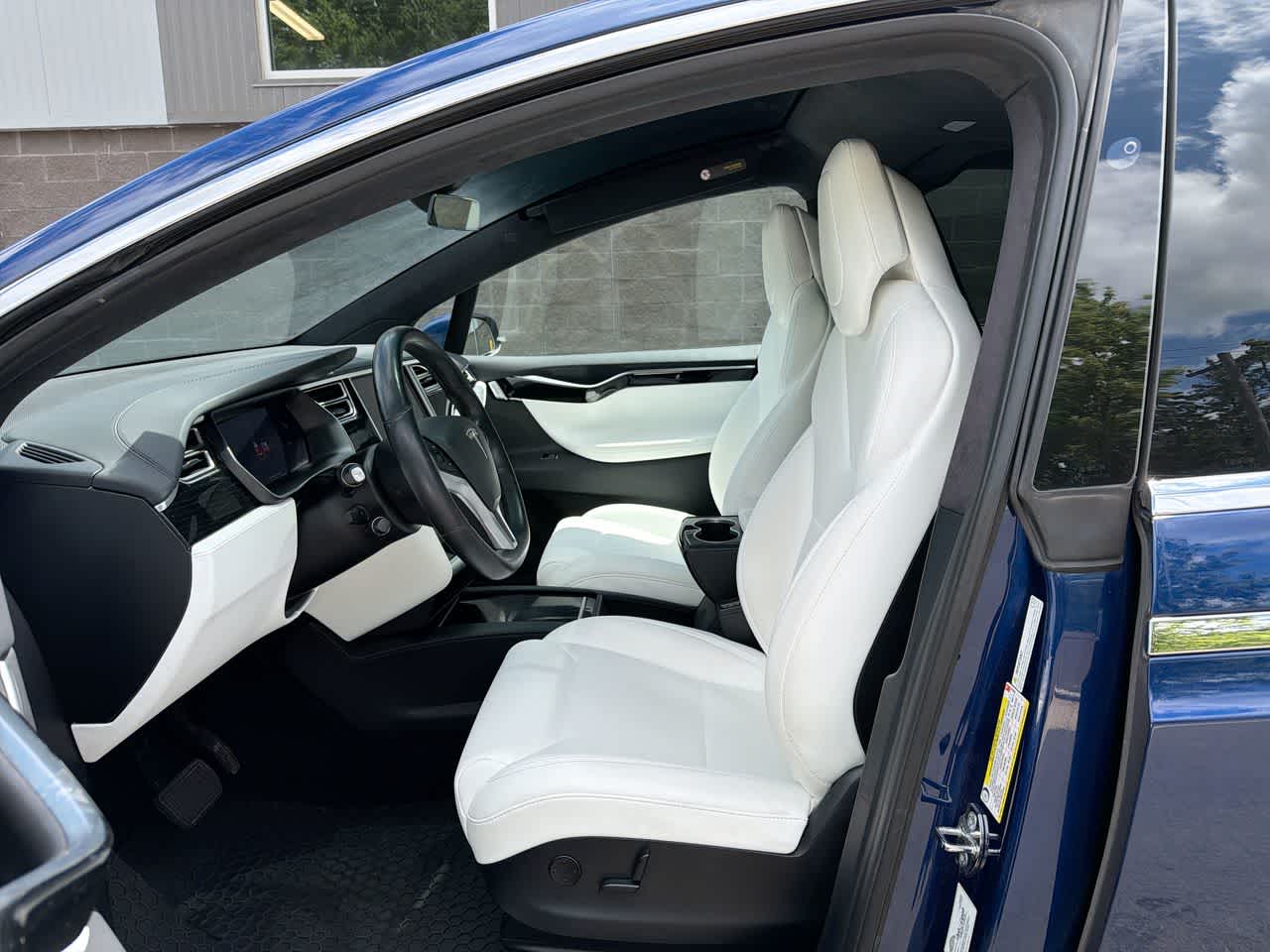Thumbnail: 2017 Tesla Model X - 20