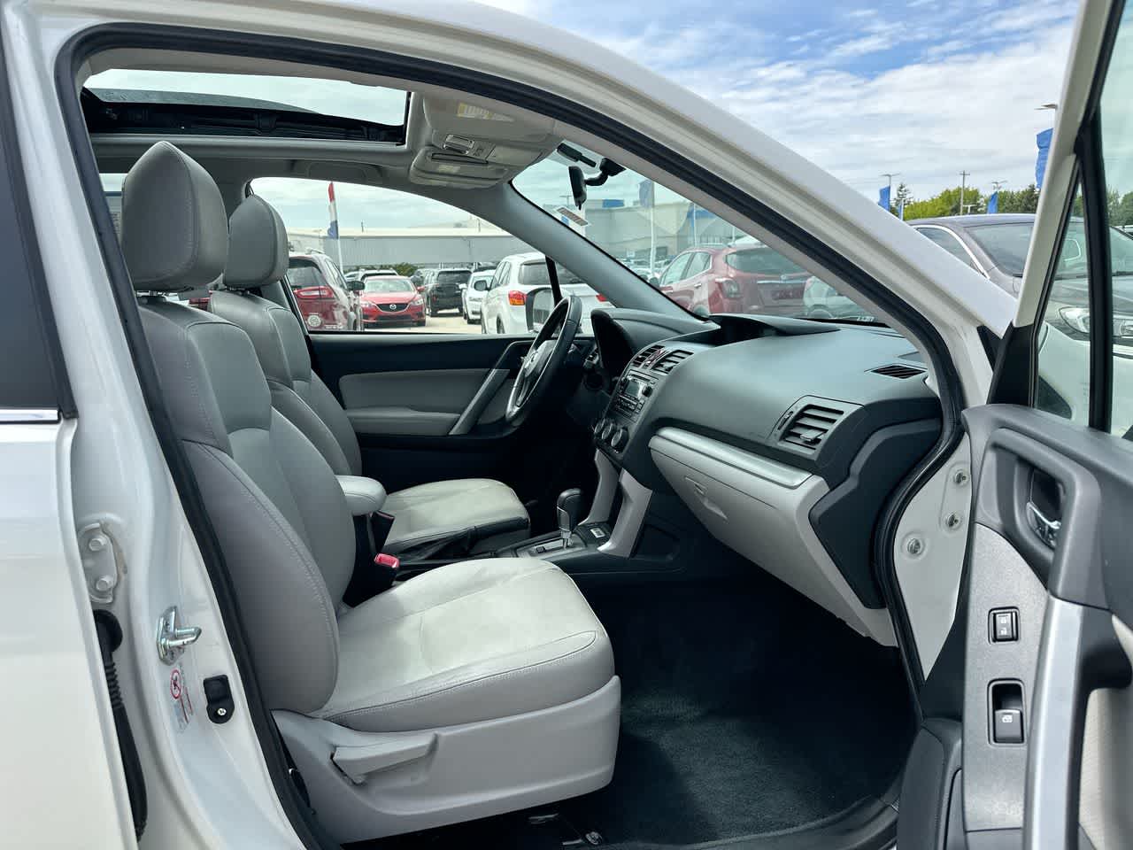 2015 Subaru Forester Limited 27