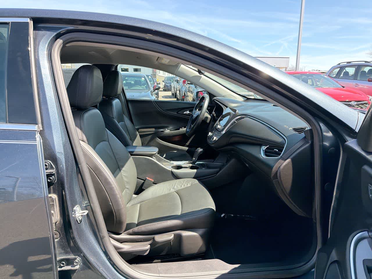 Thumbnail: 2020 Chevrolet Malibu - 26