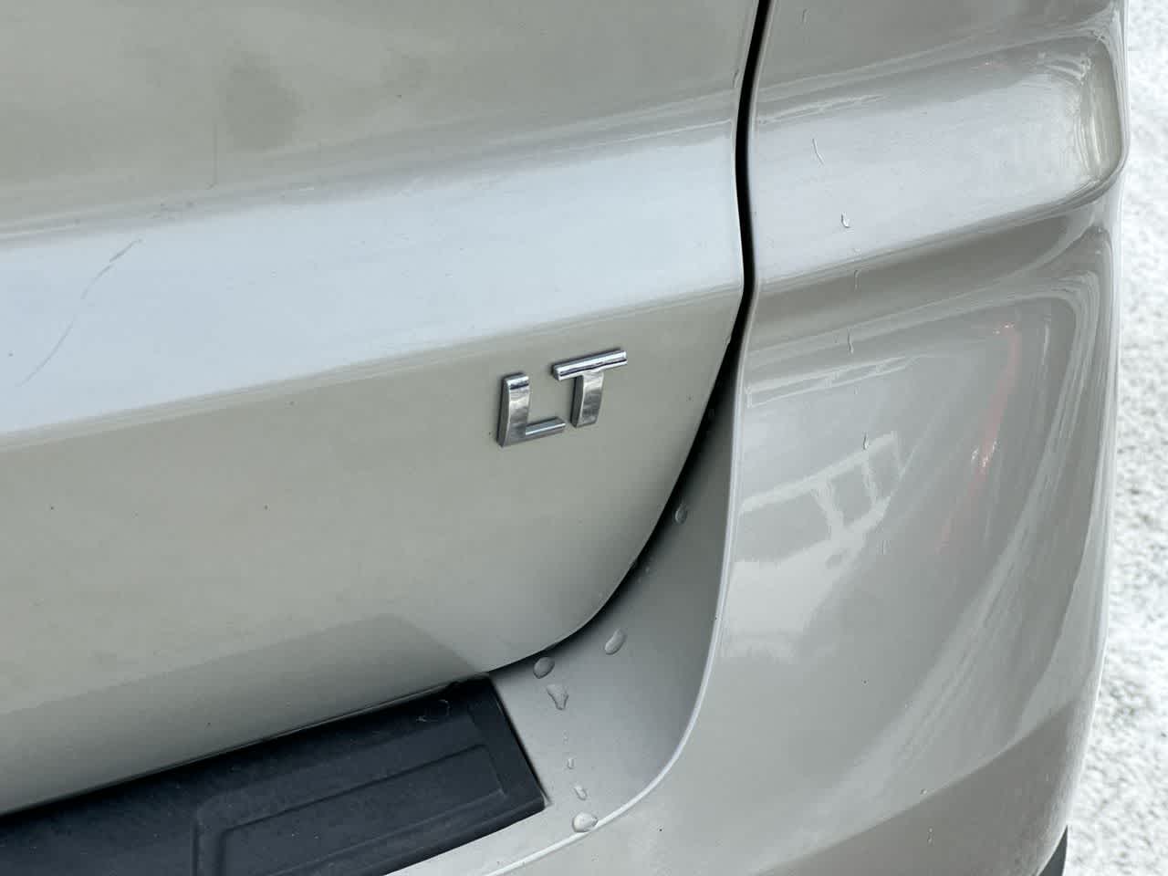 Thumbnail: 2017 Chevrolet Traverse - 18