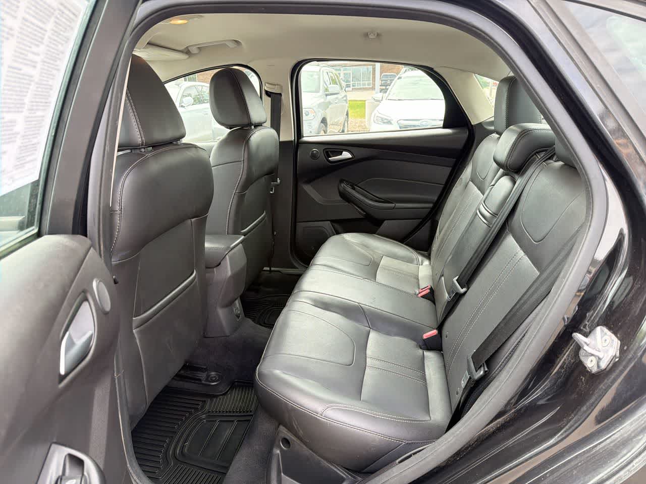 Thumbnail: 2013 Ford Focus - 24