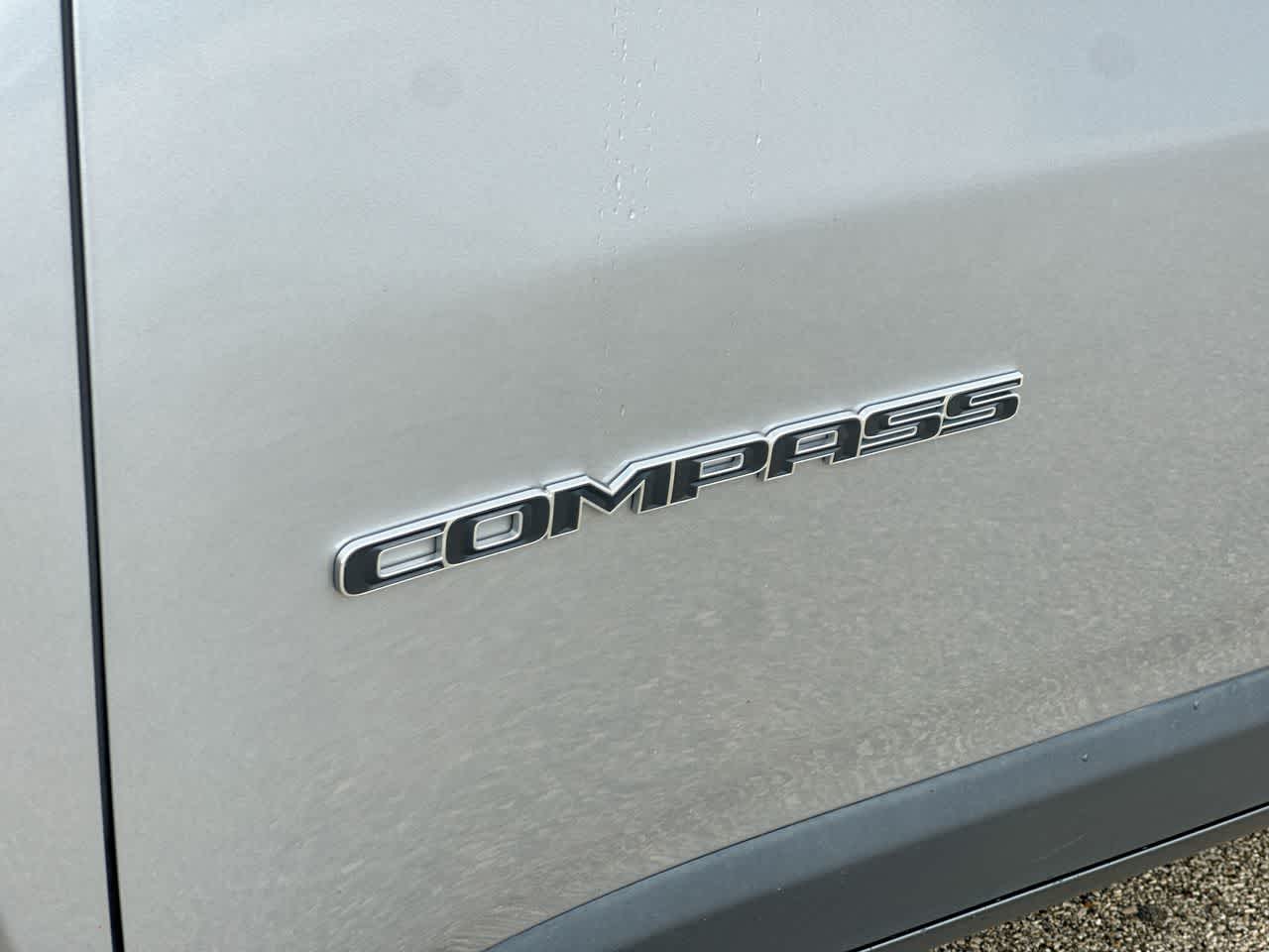Thumbnail: 2018 Jeep Compass - 17