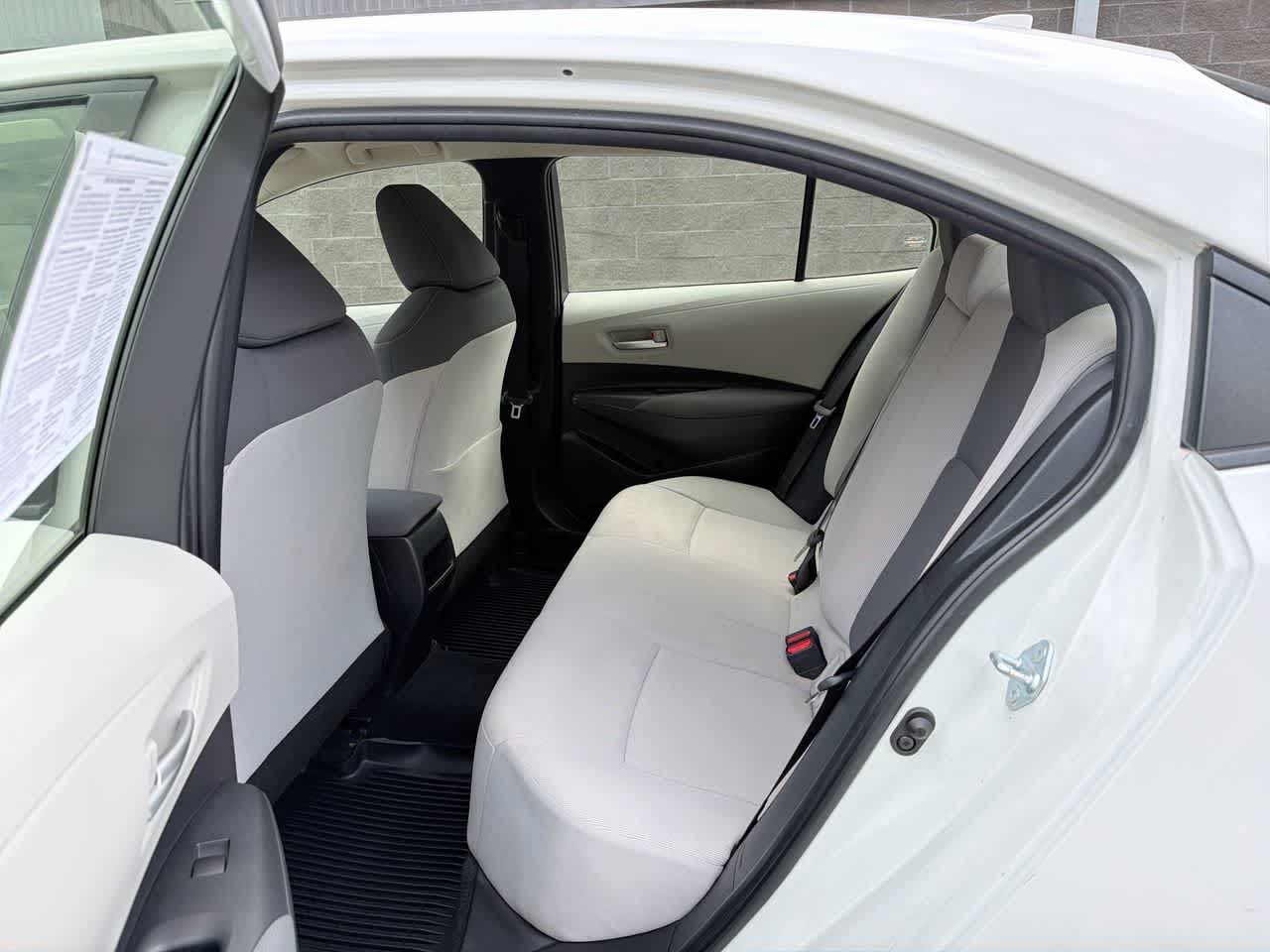 2021 Toyota Corolla LE - Photo 24