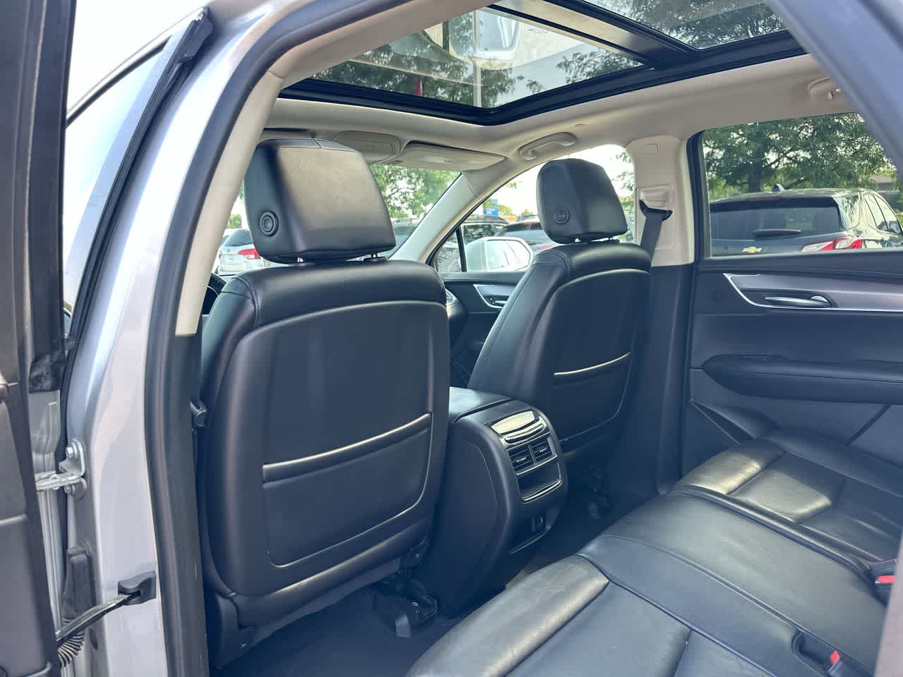 Thumbnail: 2019 Cadillac XT5 - 23