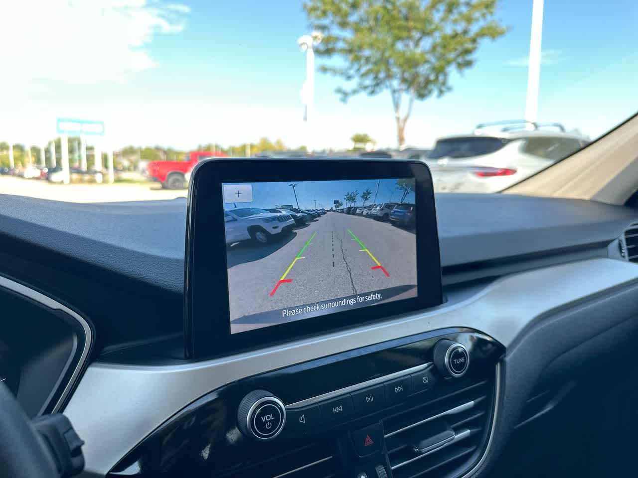 Thumbnail: 2020 Ford Escape - 32