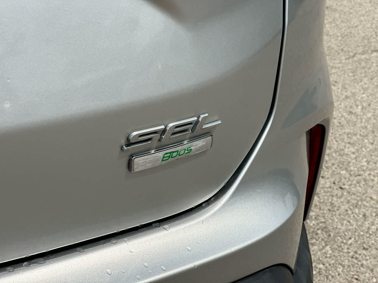 Thumbnail: 2019 Ford Edge - 18