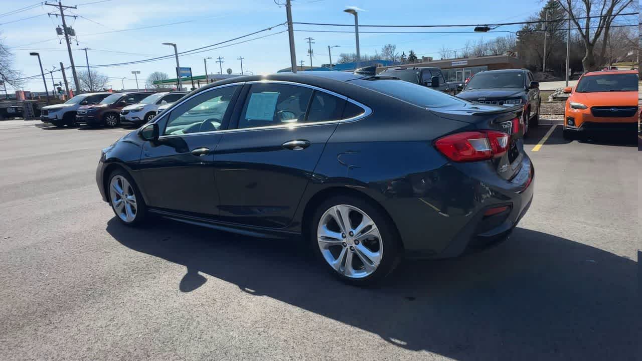 Thumbnail: 2018 Chevrolet Cruze - 6