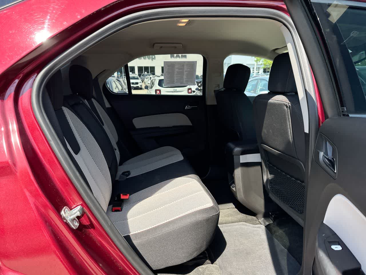 Thumbnail: 2017 Chevrolet Equinox - 25