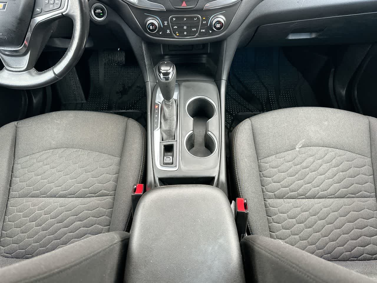 Thumbnail: 2020 Chevrolet Equinox - 30