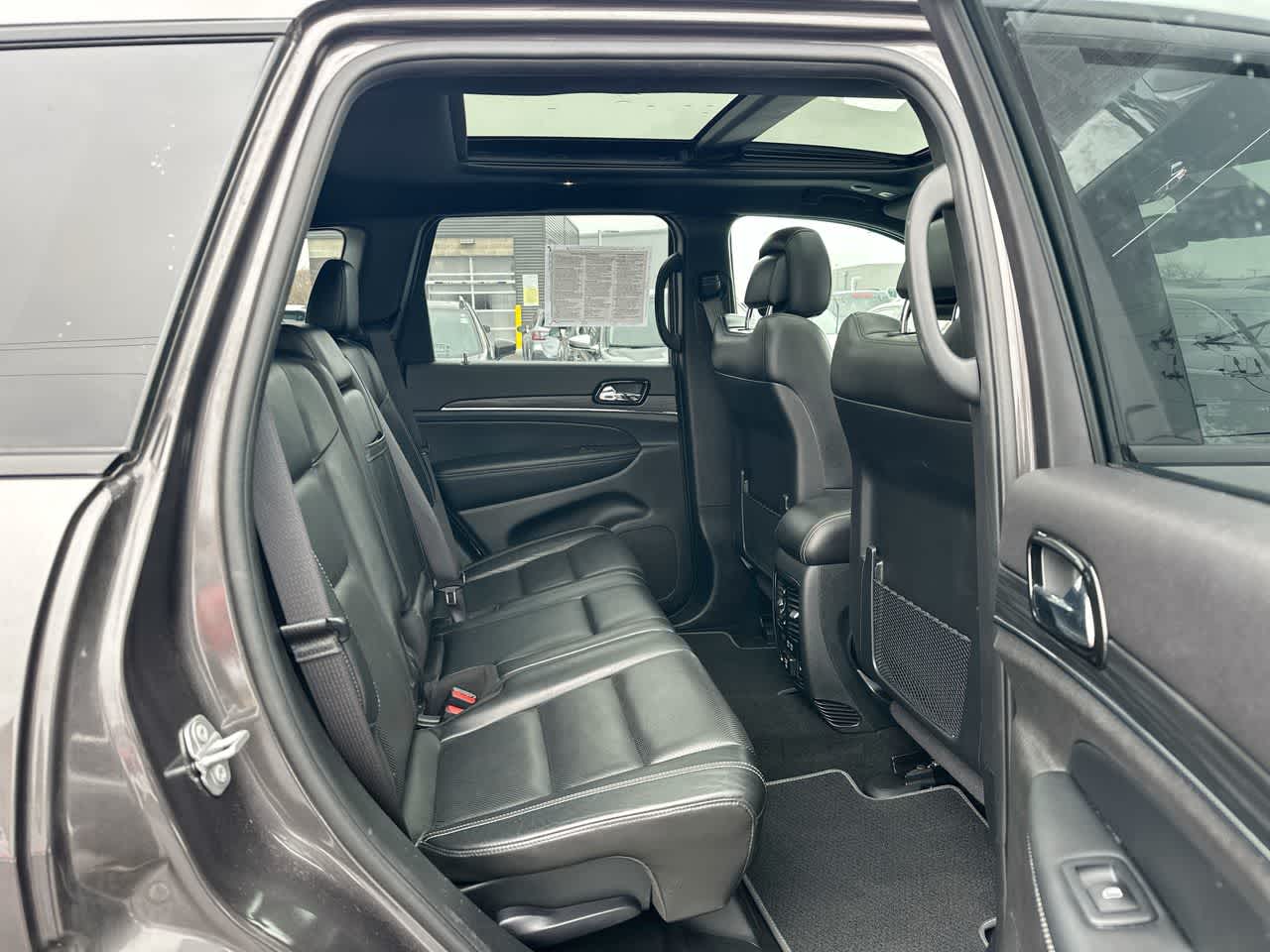 Thumbnail: 2021 Jeep Grand Cherokee - 26