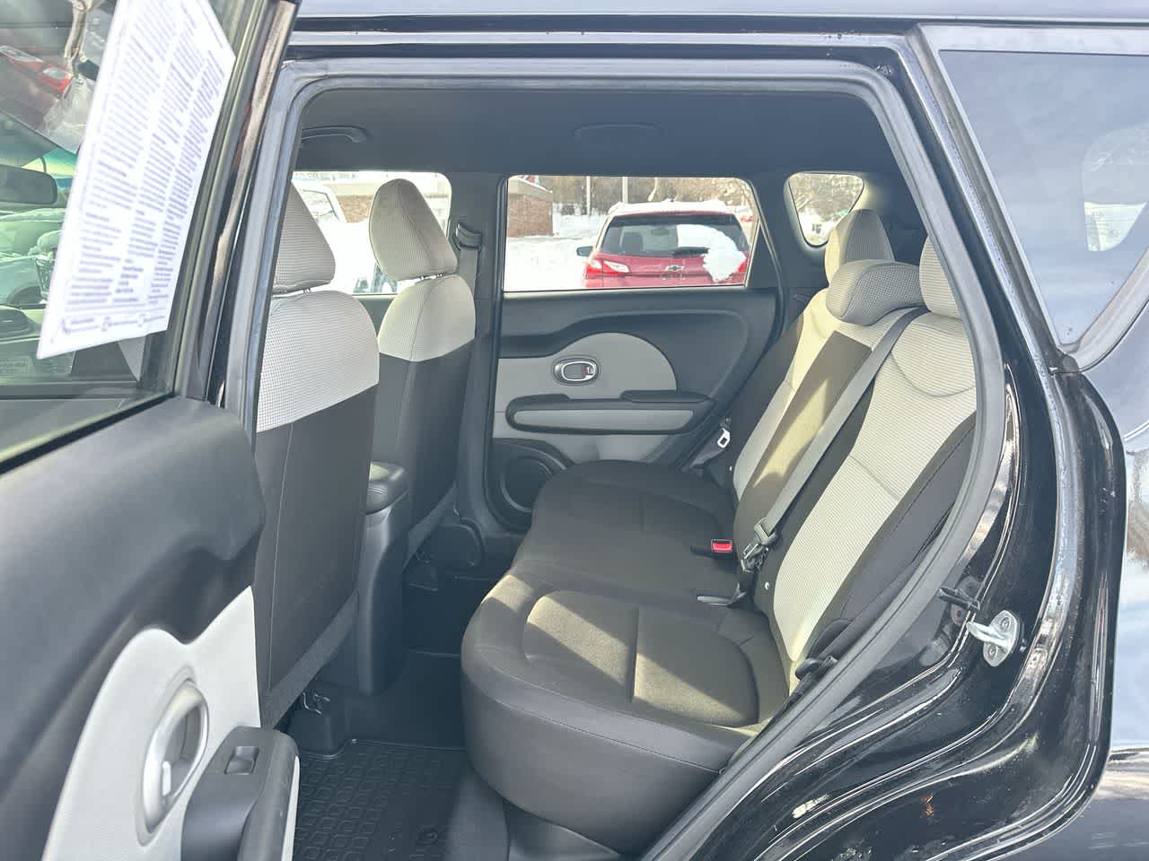 Thumbnail: 2016 Kia Soul - 24