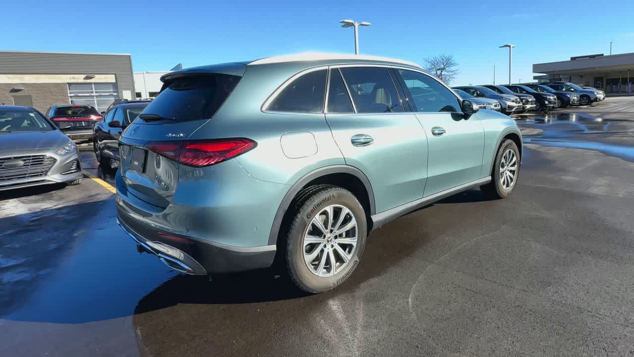 Thumbnail: 2025 Mercedes-Benz GLC - 8