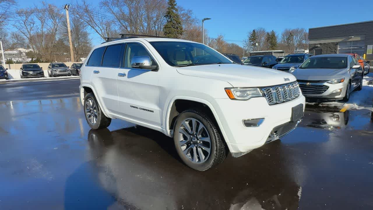 Thumbnail: 2017 Jeep Grand Cherokee - 3