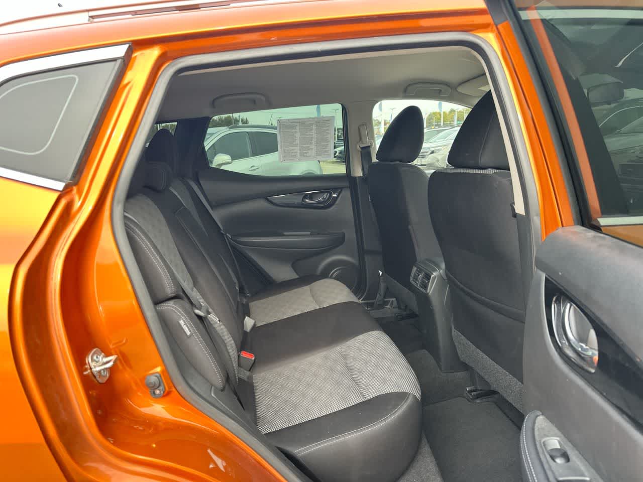 Thumbnail: 2020 Nissan Rogue Sport - 25