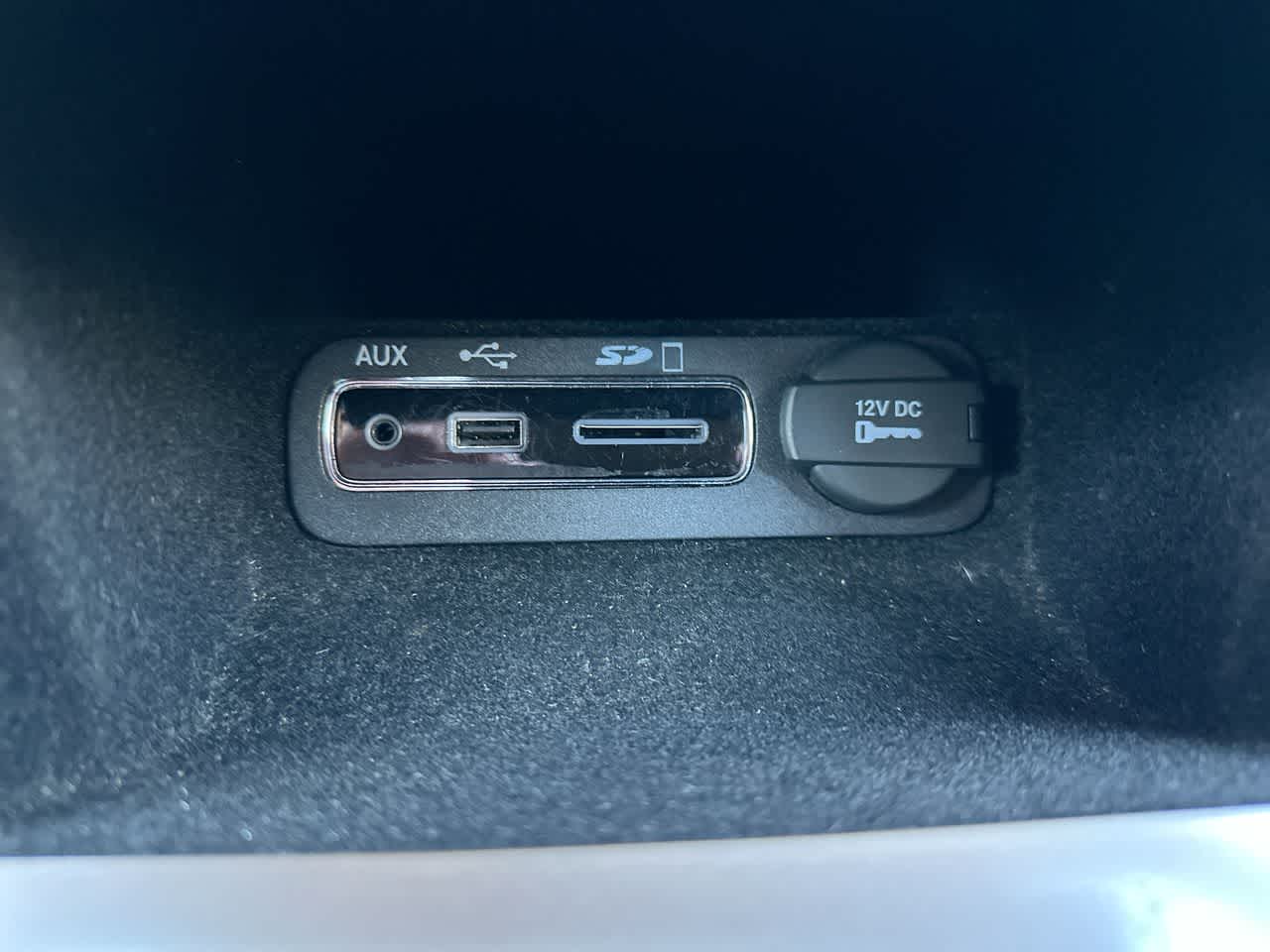 Thumbnail: 2015 Jeep Grand Cherokee - 34