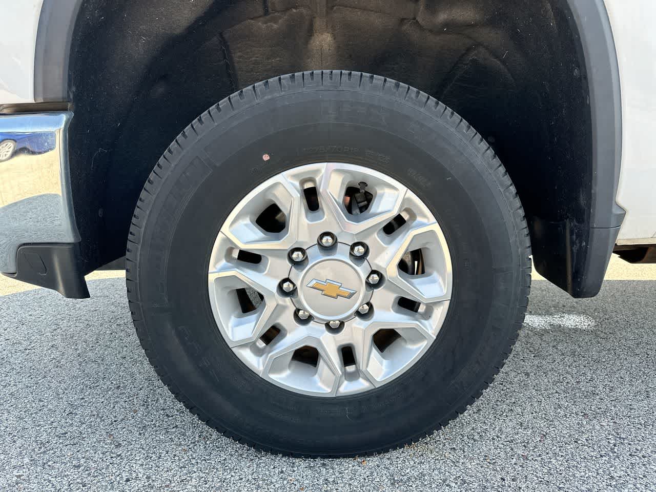 Thumbnail: 2022 Chevrolet Silverado 3500 - 19