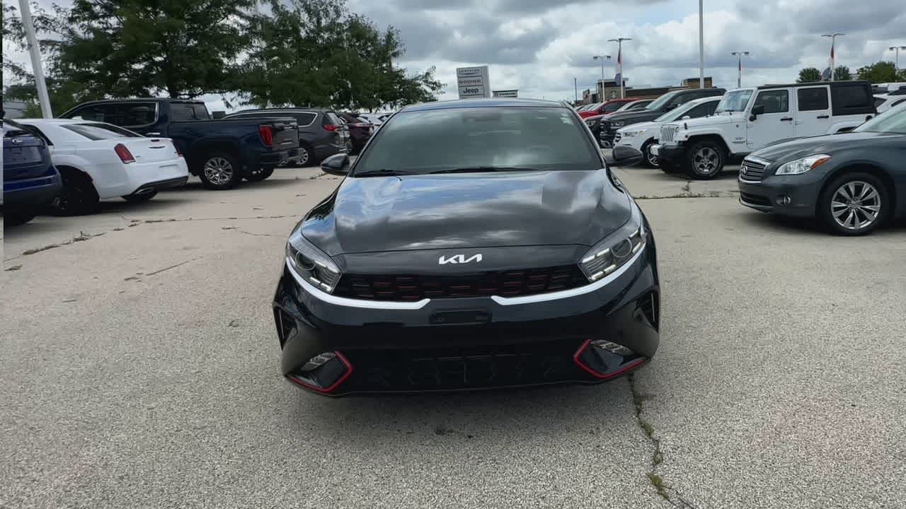 Thumbnail: 2023 Kia Forte - 3