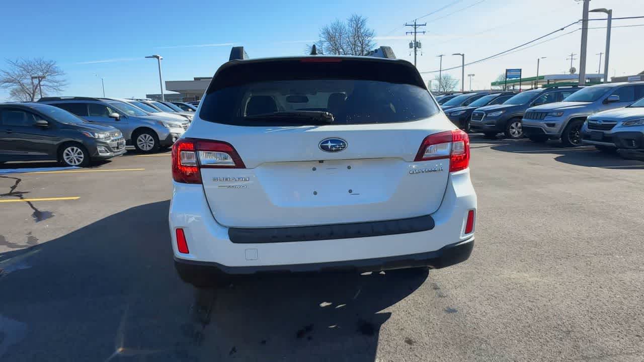Thumbnail: 2016 Subaru Outback - 7