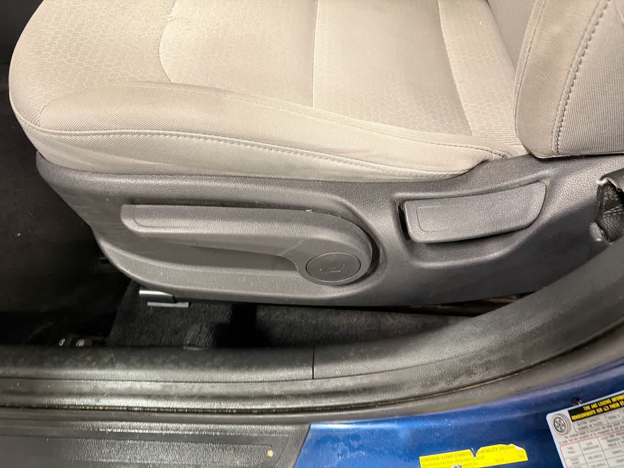 Thumbnail: 2017 Hyundai Elantra - 22