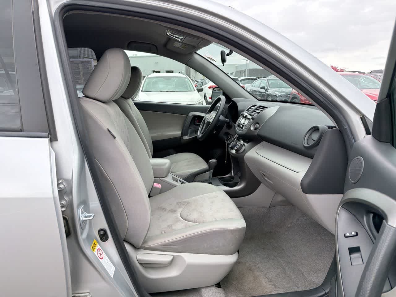 Thumbnail: 2009 Toyota RAV4 - 26