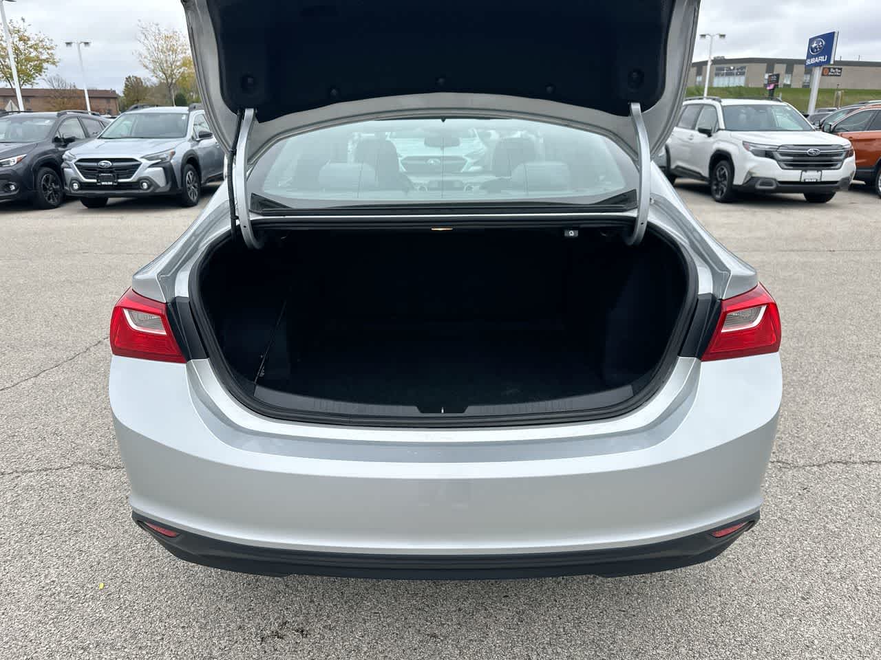 Thumbnail: 2020 Chevrolet Malibu - 35