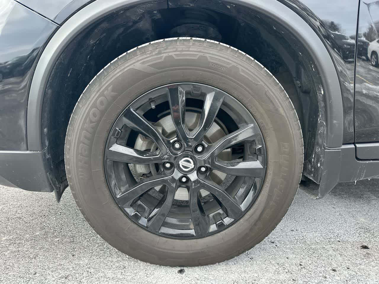 Thumbnail: 2017 Nissan Rogue - 19