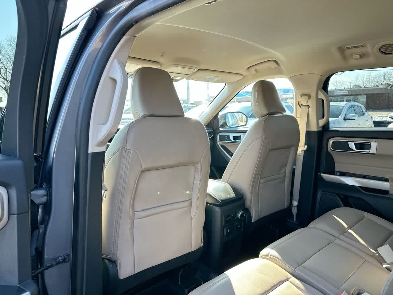 Thumbnail: 2021 Ford Explorer - 23