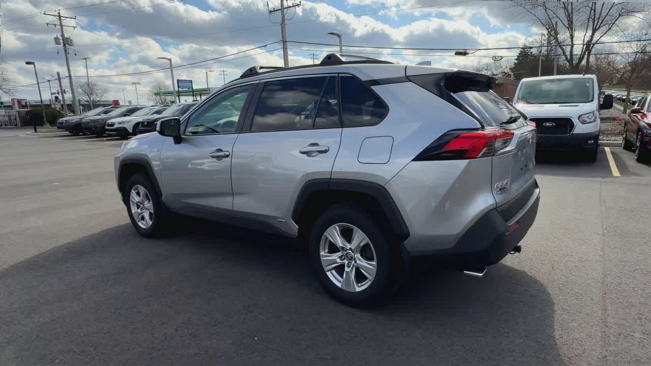 Thumbnail: 2020 Toyota RAV4 - 6