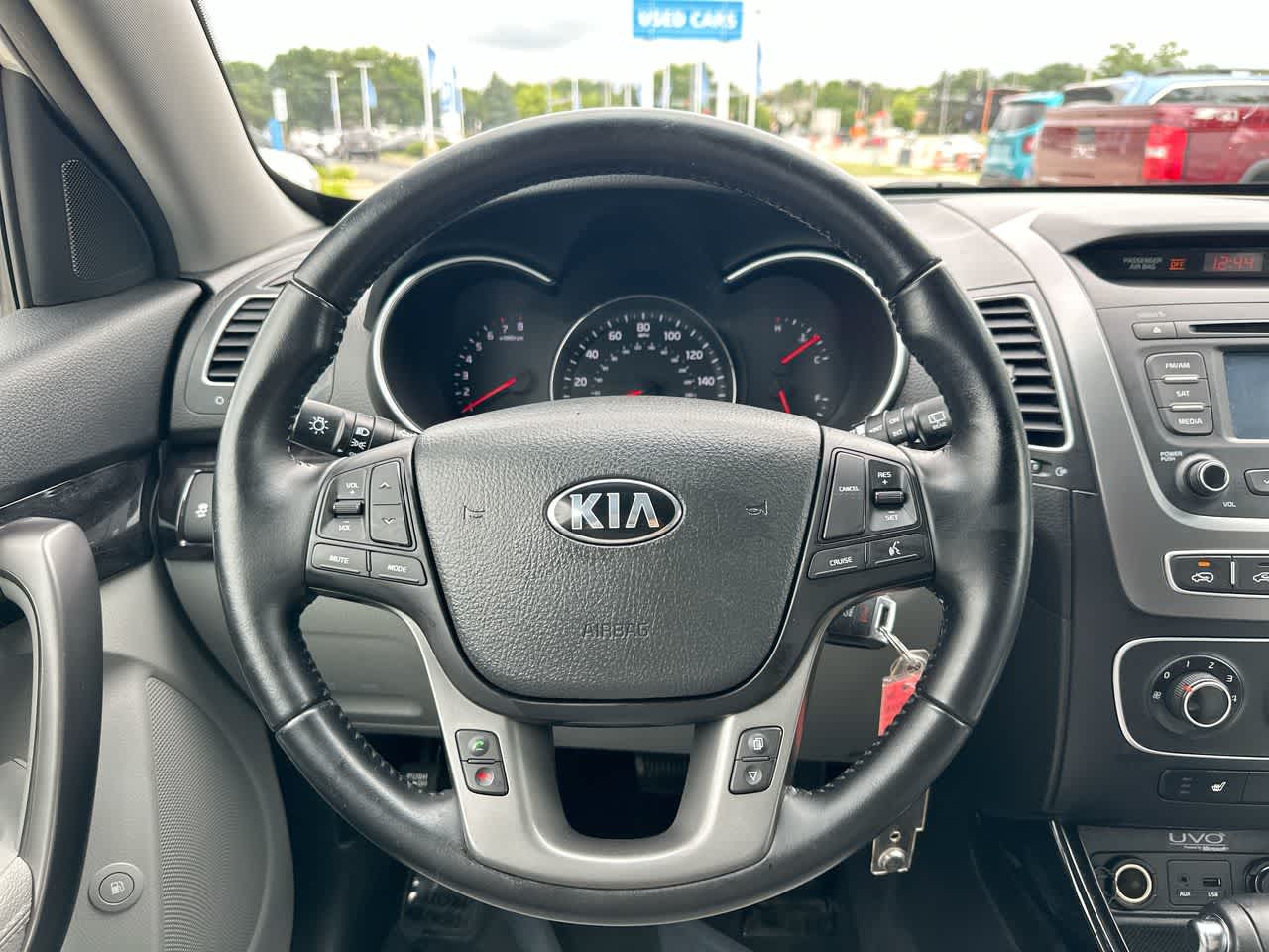 Thumbnail: 2015 Kia Sorento - 27