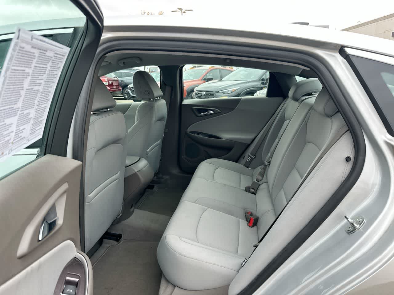 Thumbnail: 2020 Chevrolet Malibu - 24