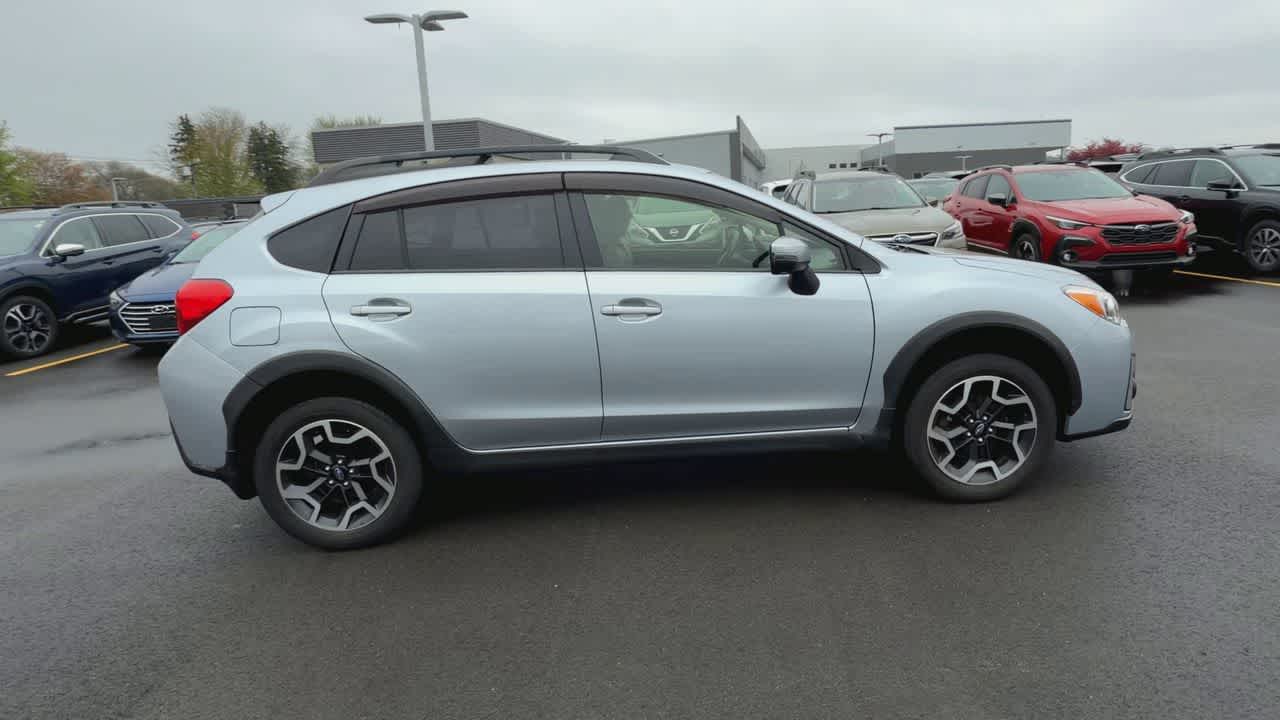 Thumbnail: 2016 Subaru Crosstrek - 9