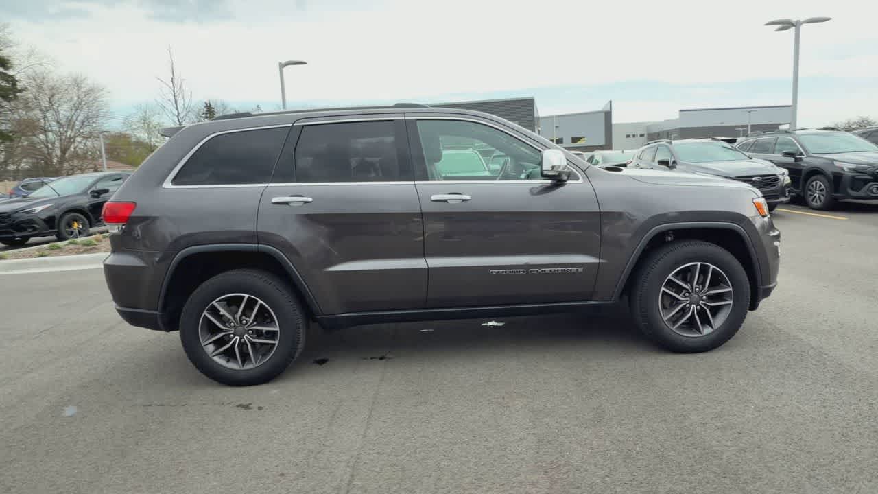 Thumbnail: 2019 Jeep Grand Cherokee - 10