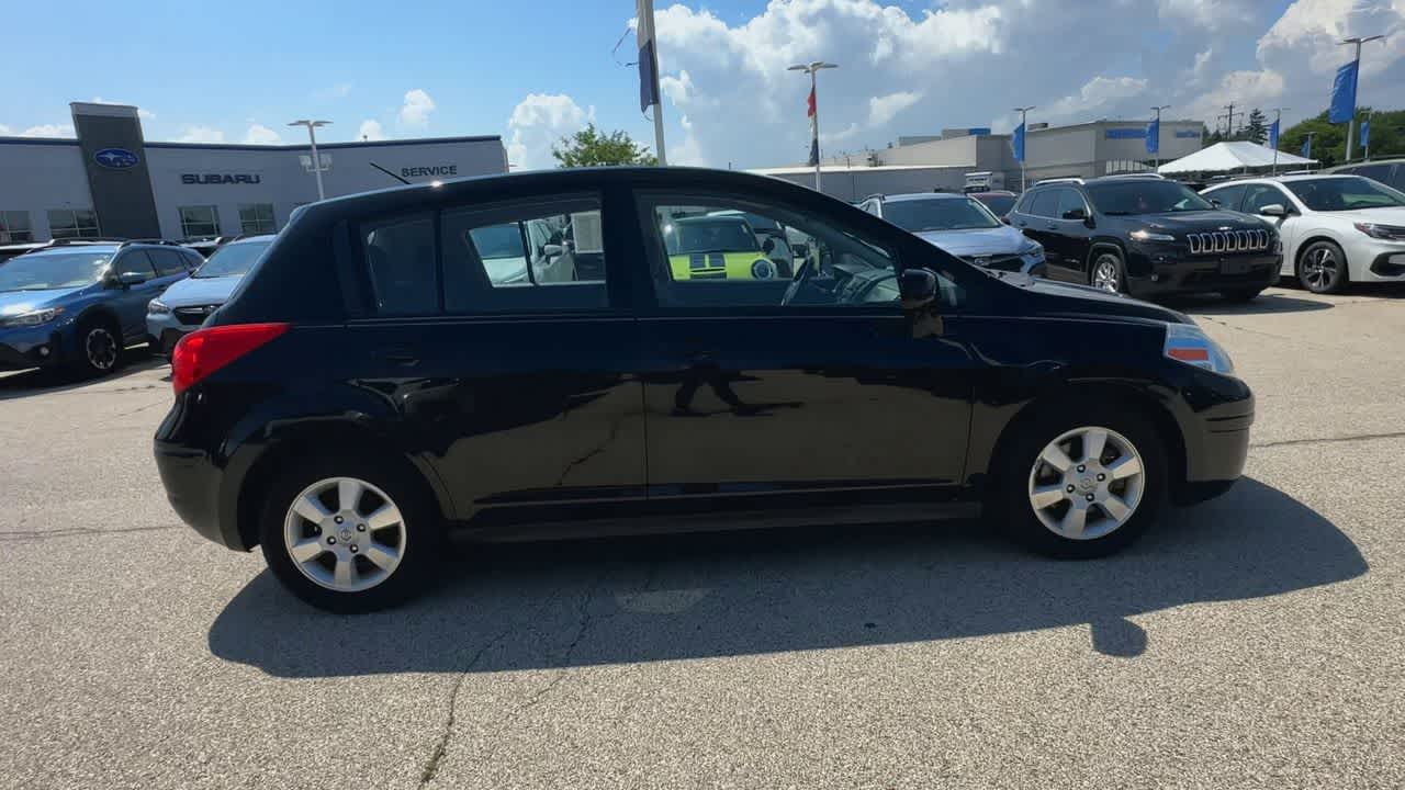 Thumbnail: 2012 Nissan Versa - 9
