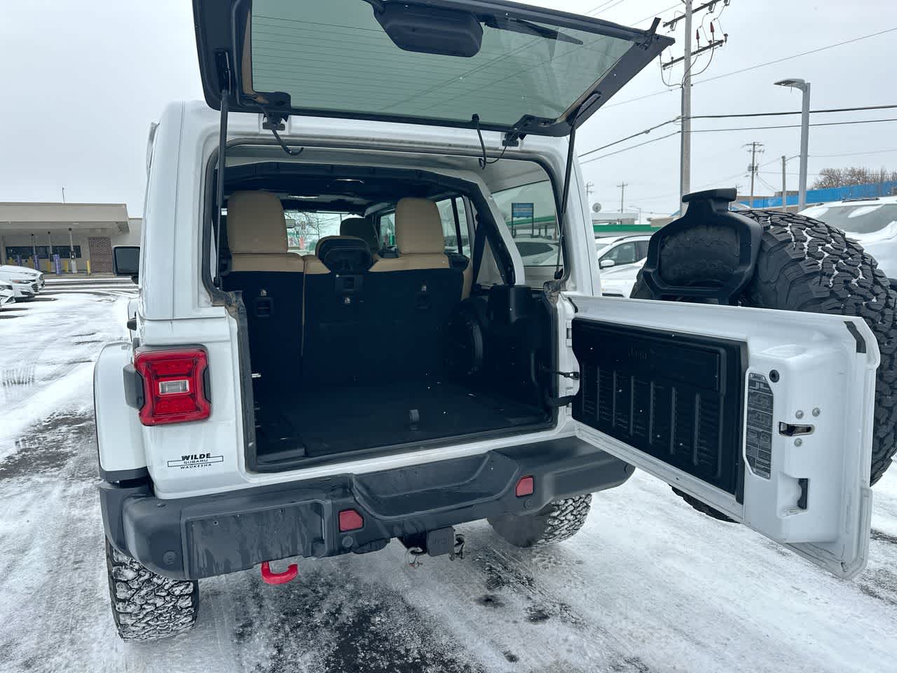 Thumbnail: 2018 Jeep Wrangler - 27