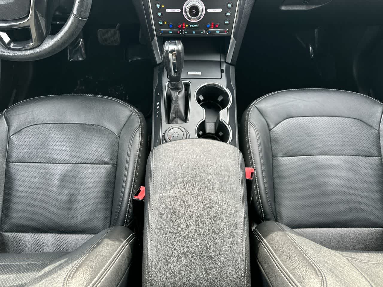 Thumbnail: 2018 Ford Explorer - 32