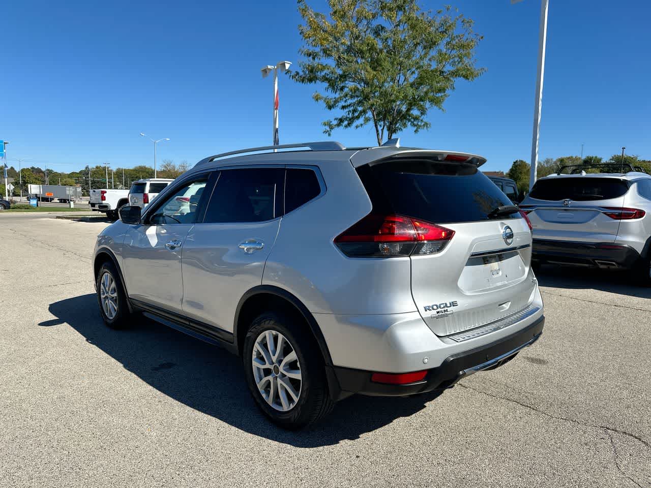 Thumbnail: 2019 Nissan Rogue - 11