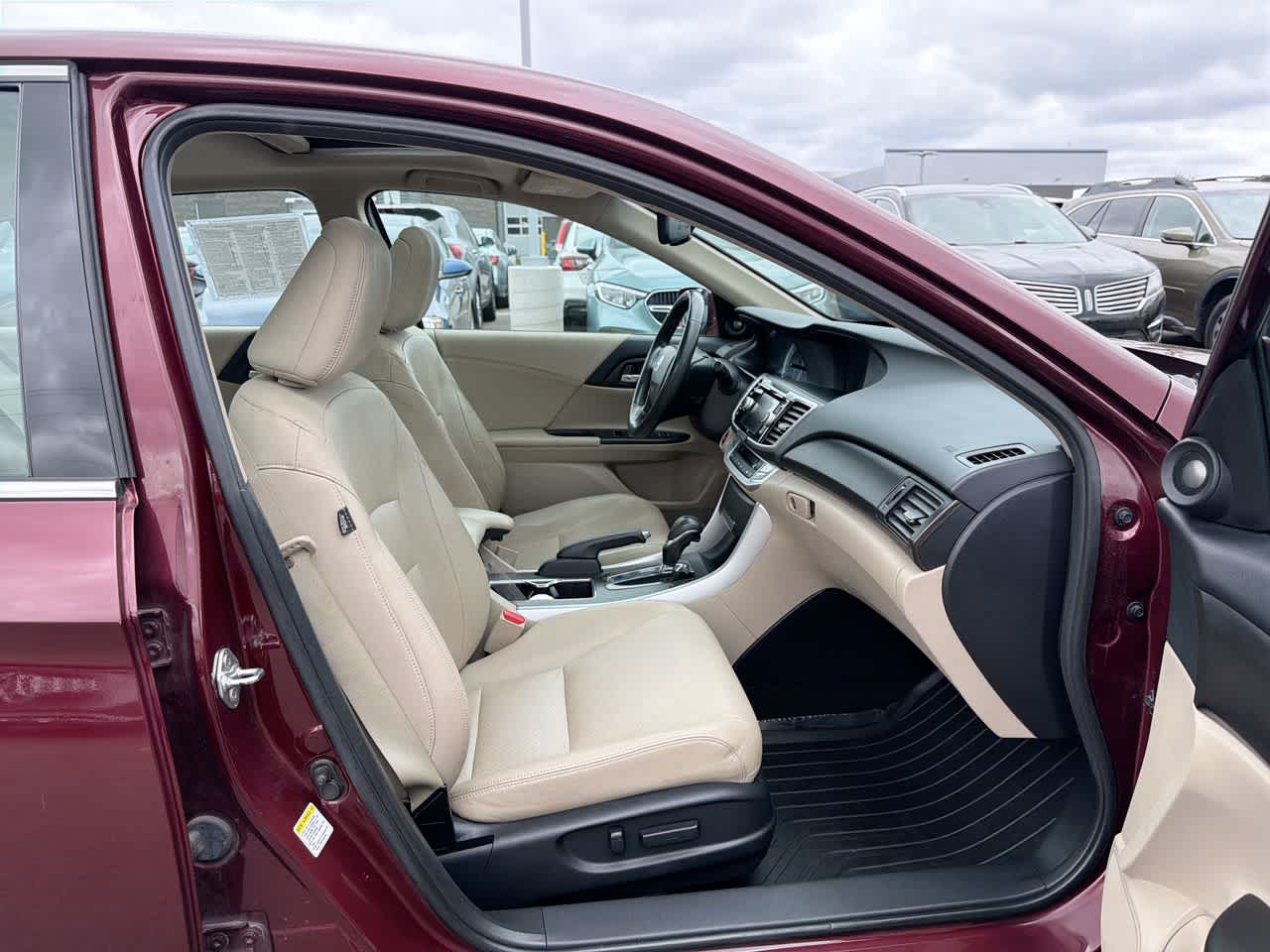 Thumbnail: 2013 Honda Accord - 27