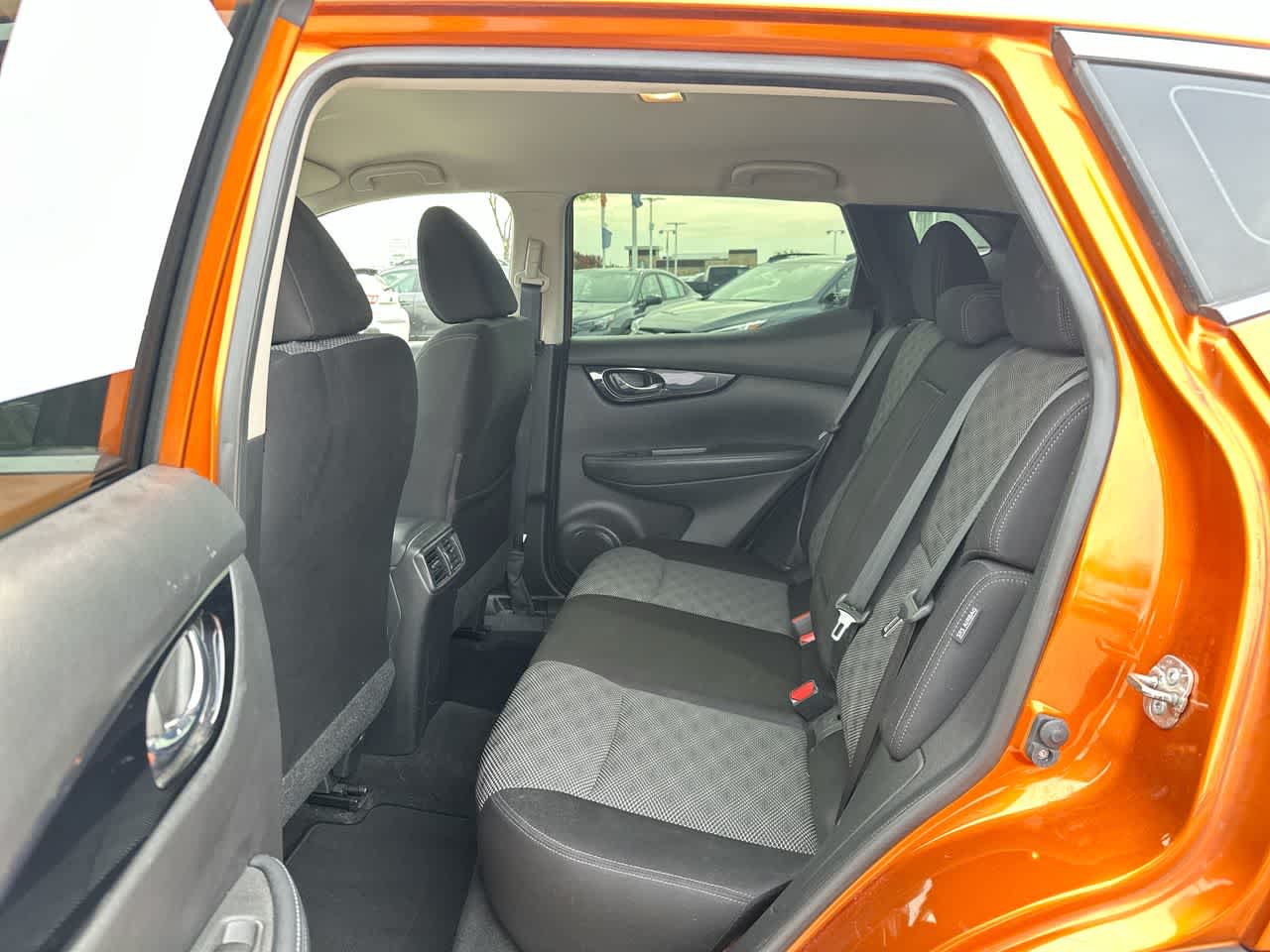 Thumbnail: 2020 Nissan Rogue Sport - 24